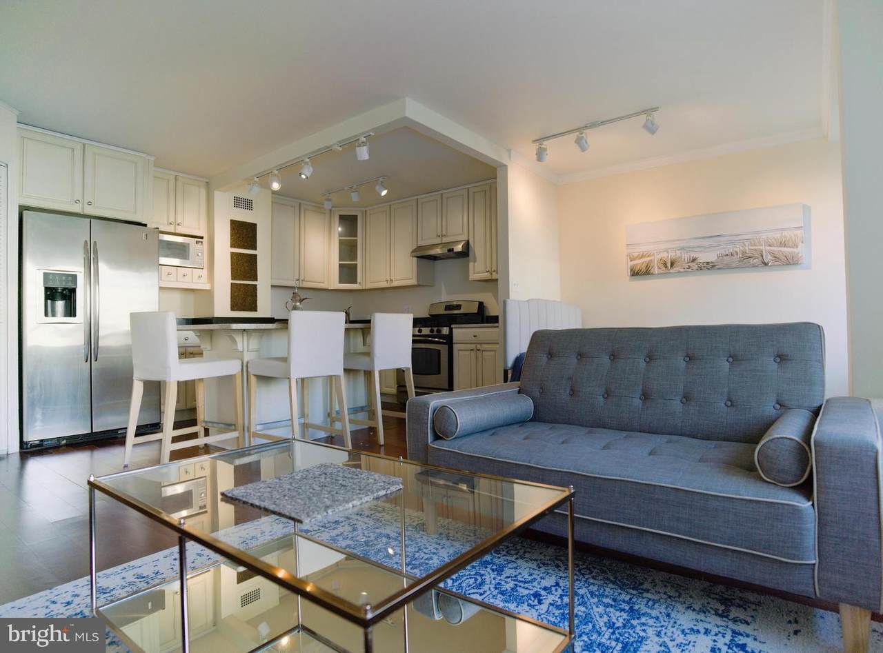 2475 Virginia Avenue - Photo 1