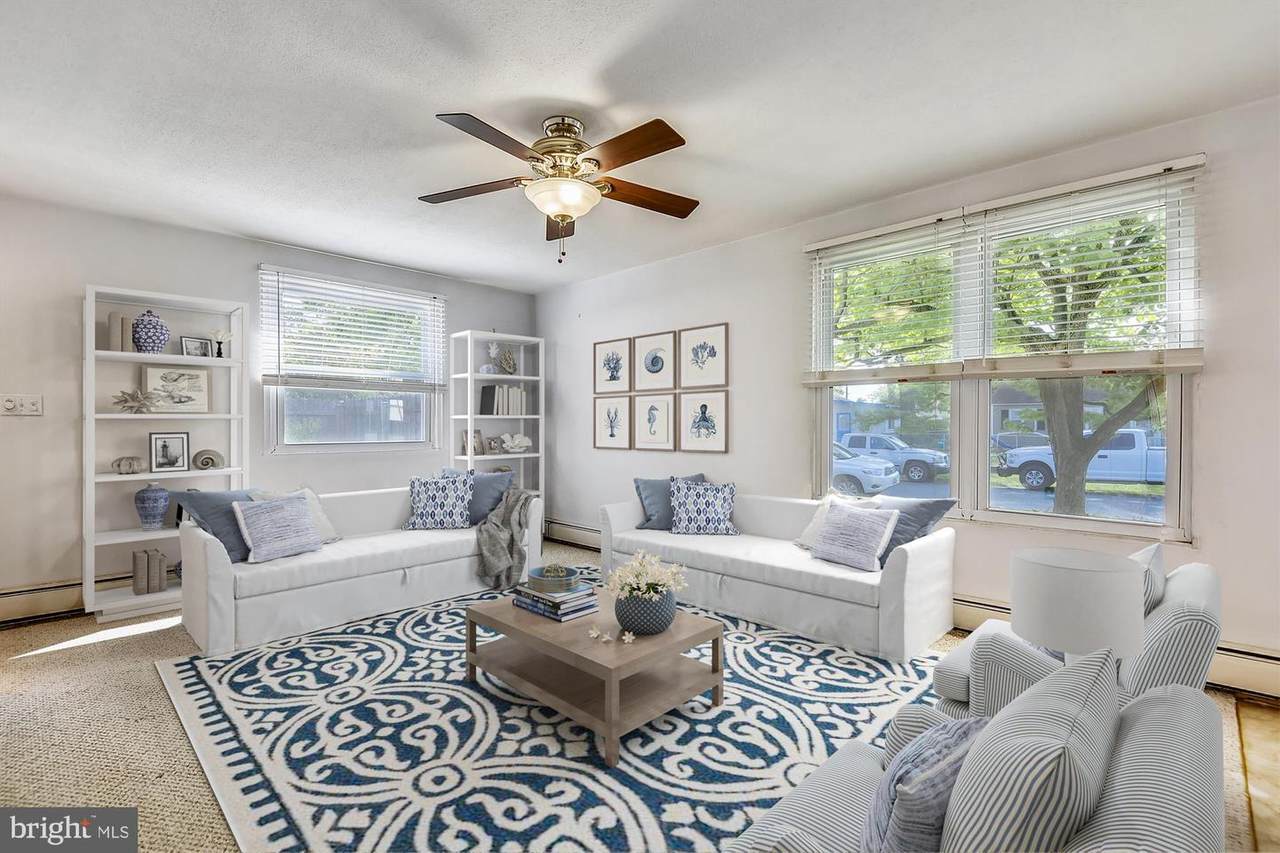 1704 Lansing Road - Photo 1