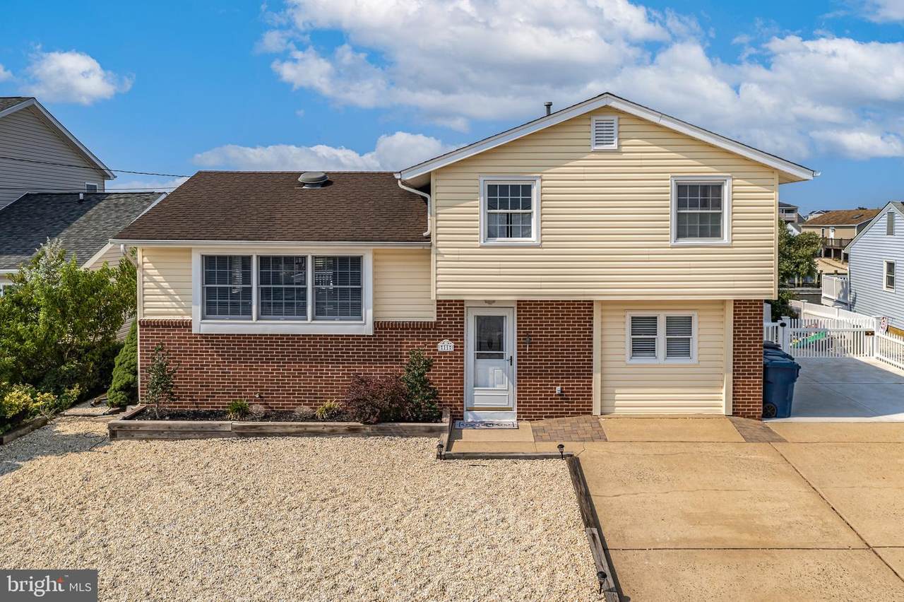 11 Ramapo Road - Photo 1