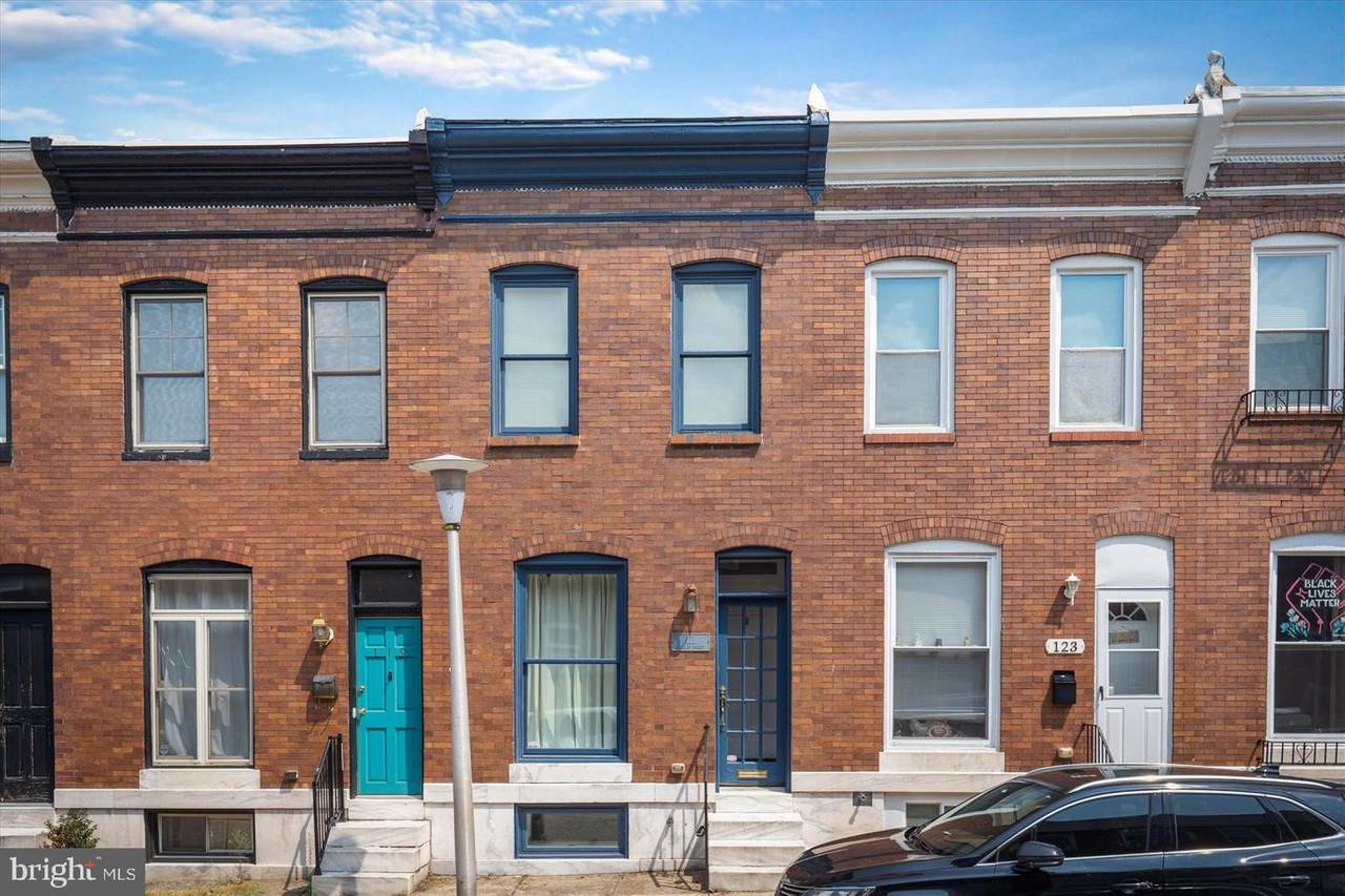 121 Curley Street - Photo 1