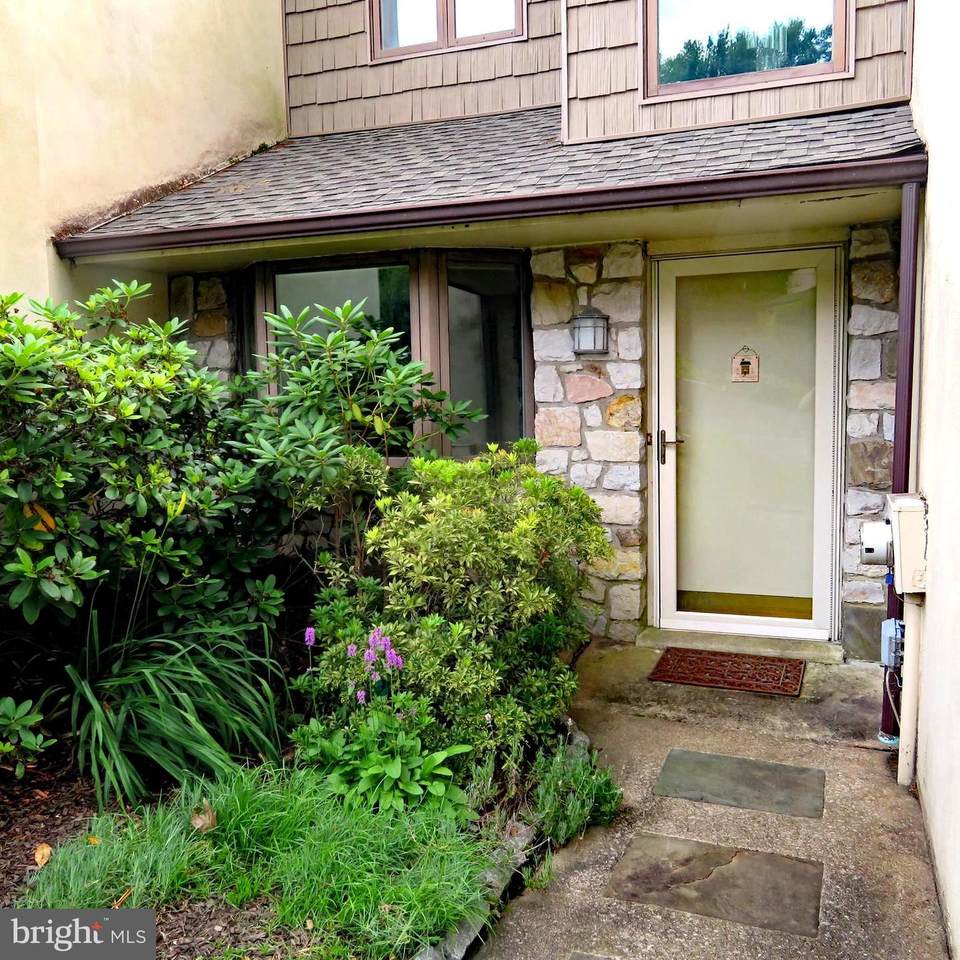 6 Kincaid Court - Photo 1