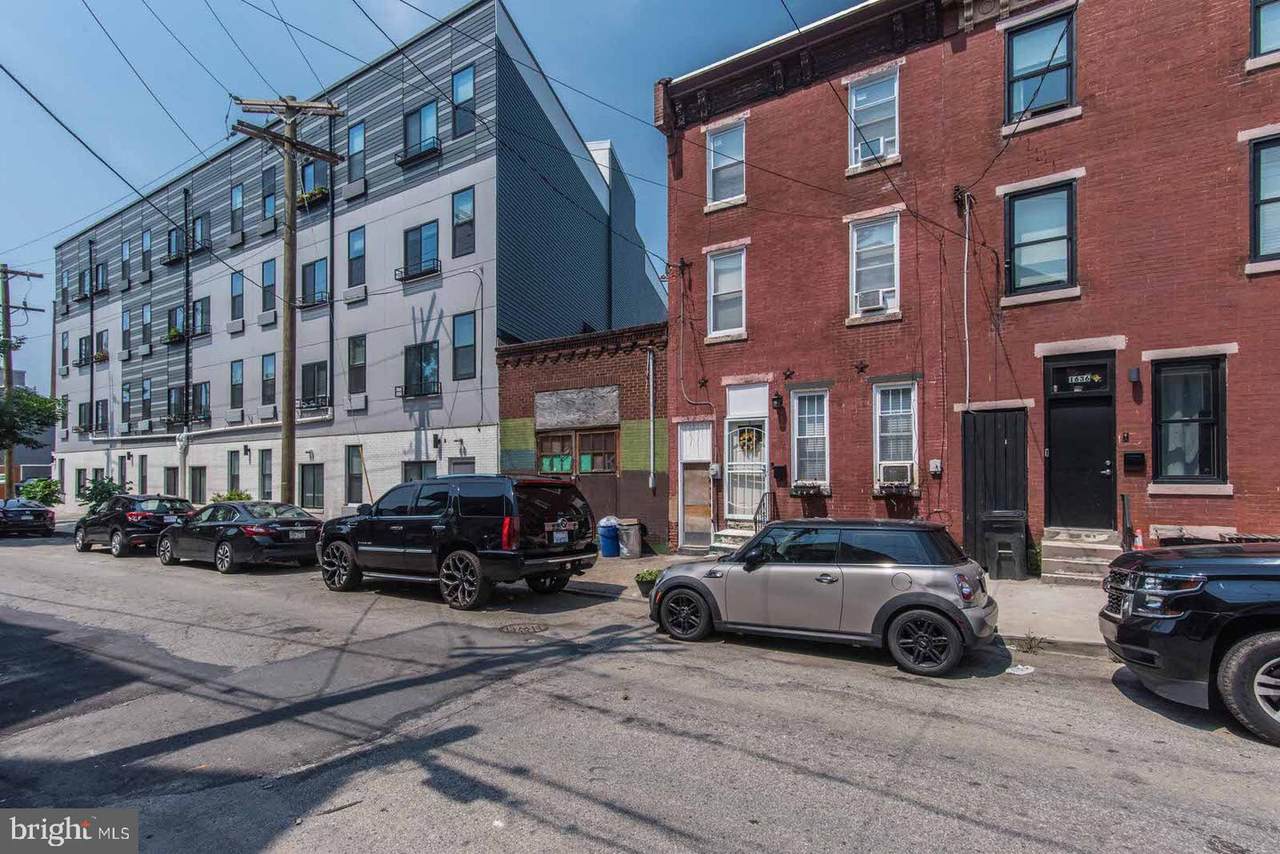 1634 4TH Street - Photo 1