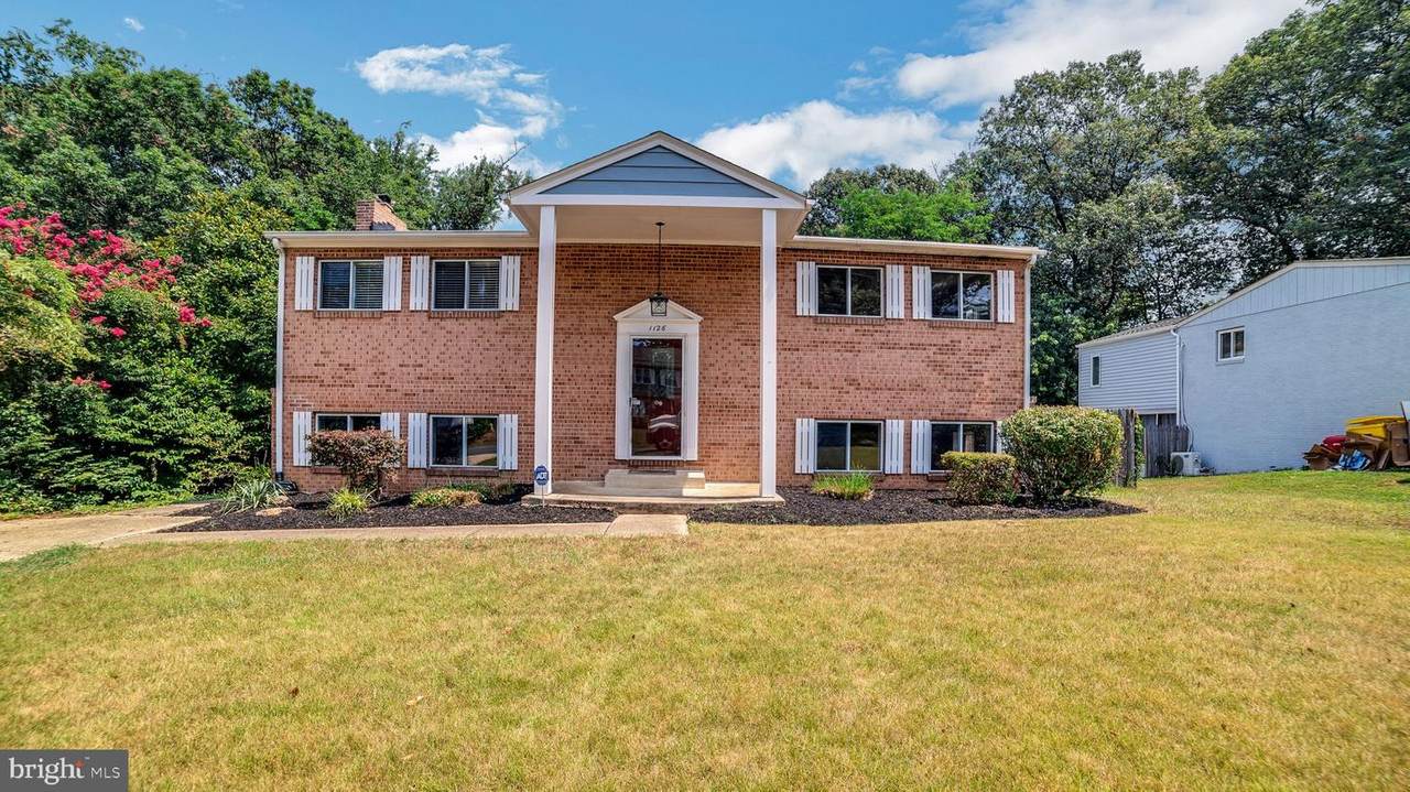 1126 Crestview Drive - Photo 1
