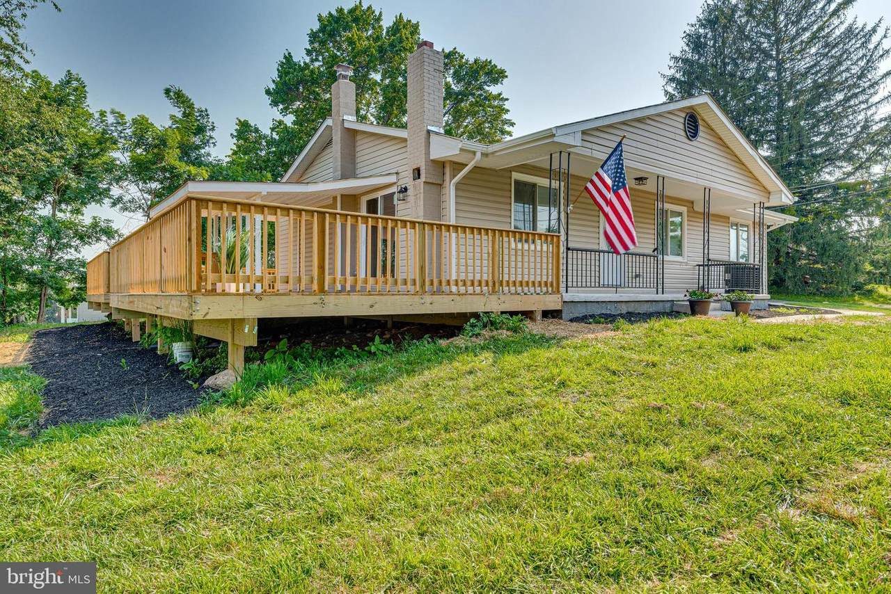 3121 Schoolhouse Lane - Photo 1