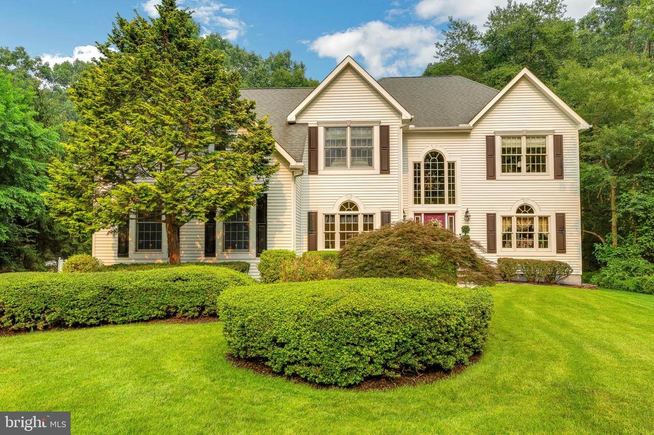 110 Winchester Way - Photo 1