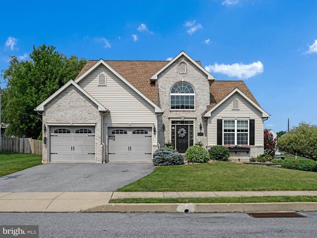 2501 John Henry Drive - Photo 1