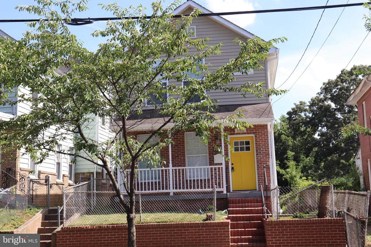 5911 Dix Street - Photo 1