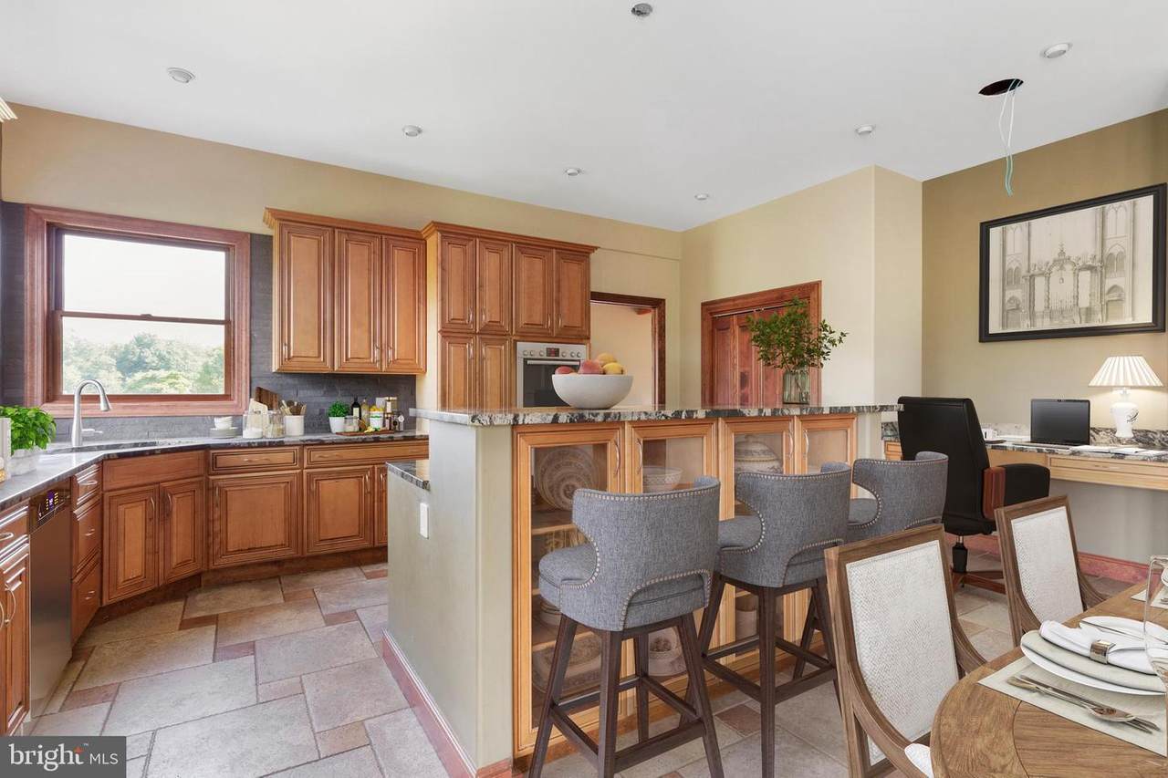 8319 Chester Road - Photo 1