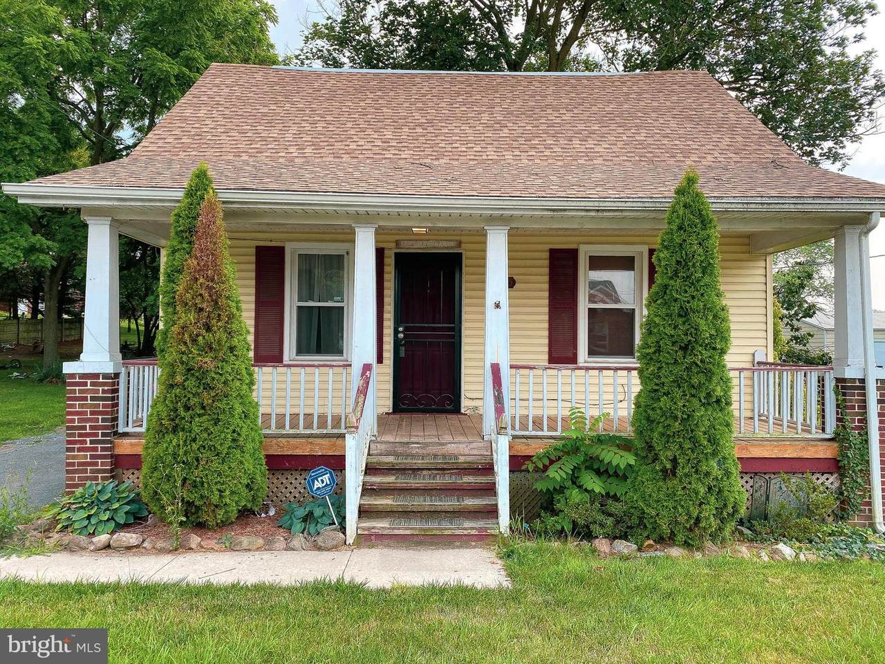 19315 Longmeadow Road - Photo 1