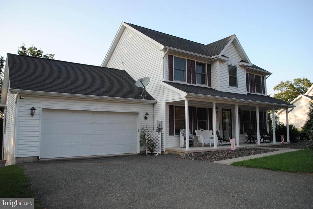 569 Willow Street - Photo 1