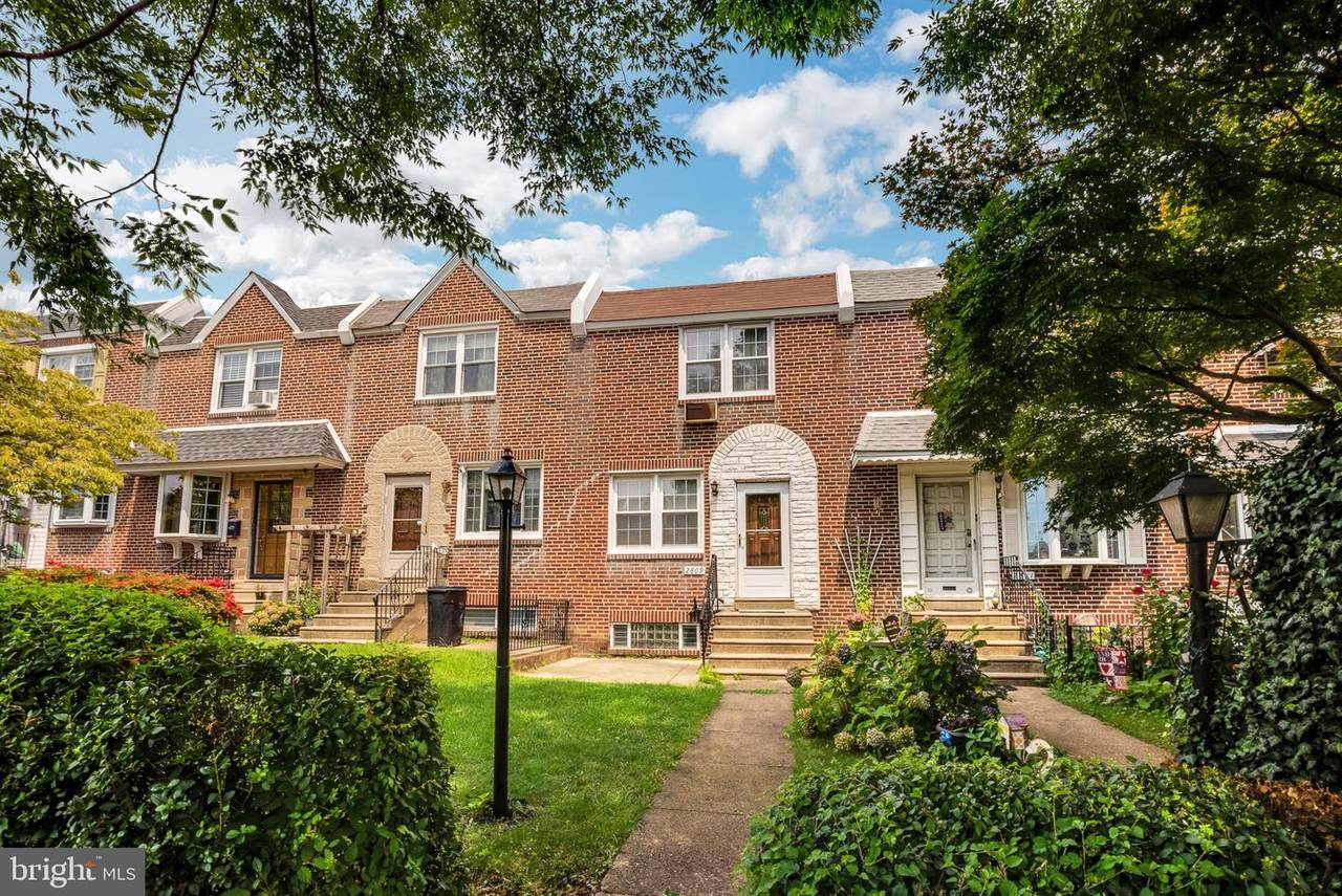 2809 Fanshawe Street - Photo 1
