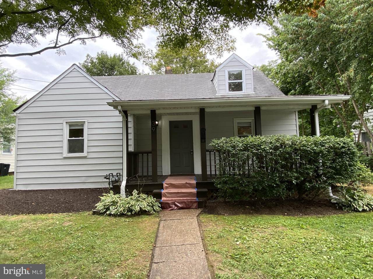 39 Pennwood Drive - Photo 1