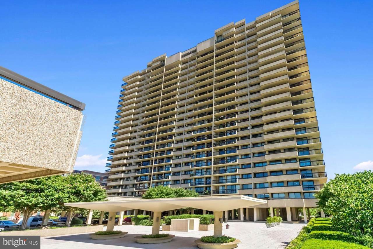 400 Madison Street - Photo 1