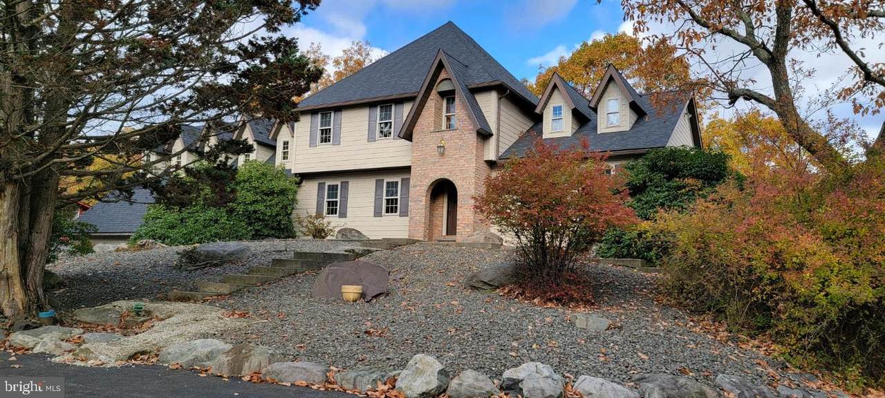 141 Oriole Lane - Photo 1