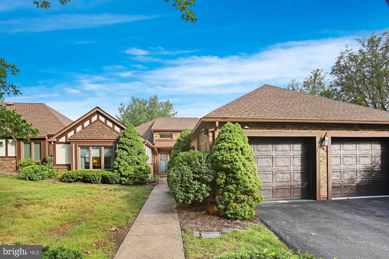 4087 Greystone Drive - Photo 1