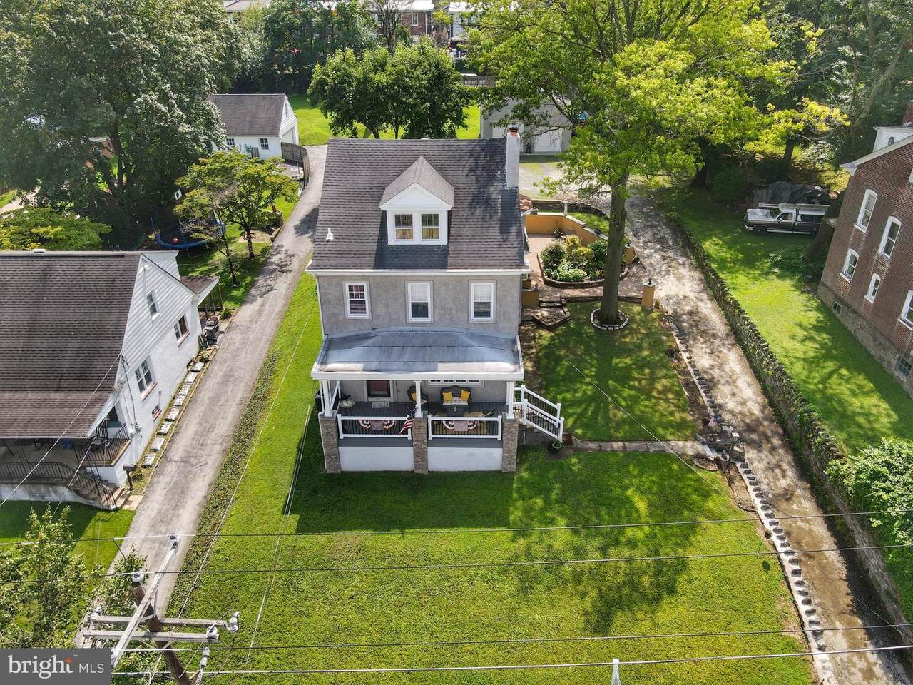 533-35 Livezey Street - Photo 1
