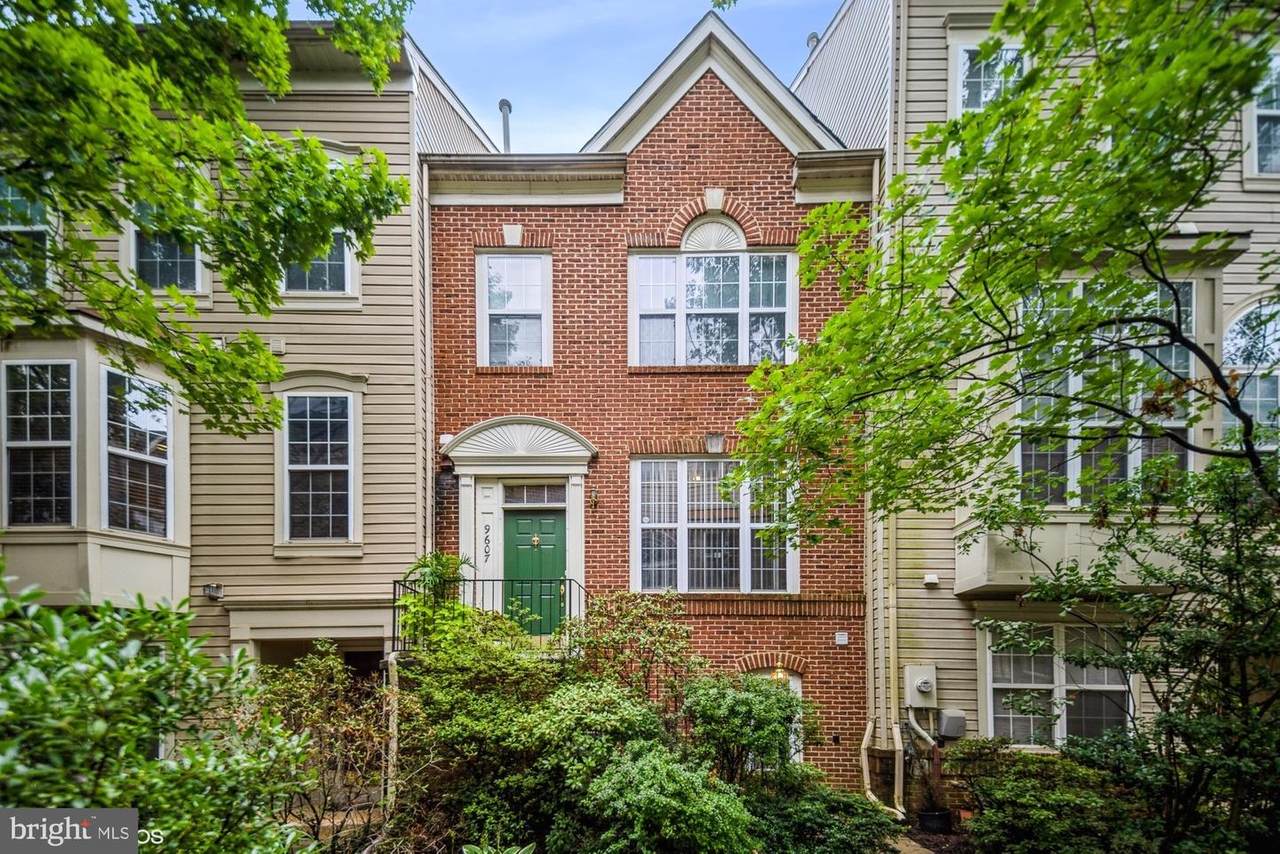 9607 Athens Place - Photo 1