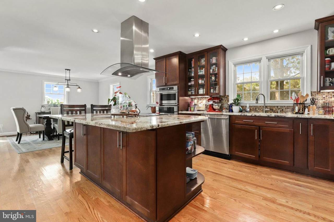 10918 Marilta Court - Photo 1