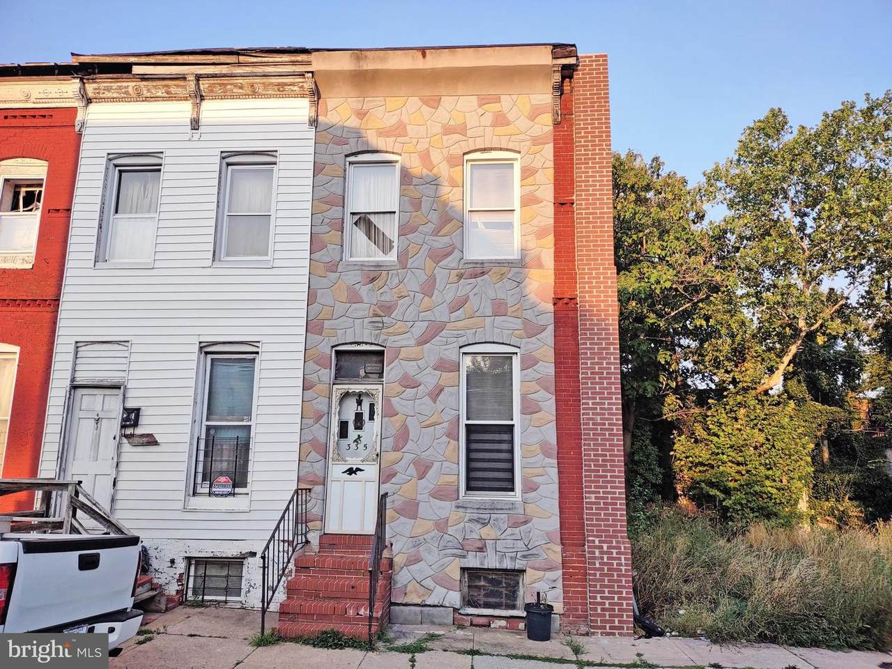 335 Bruce Street - Photo 1