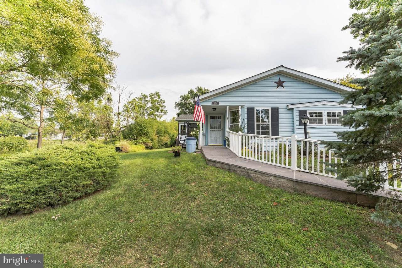 494 Goldenrod Crossing W - Photo 1