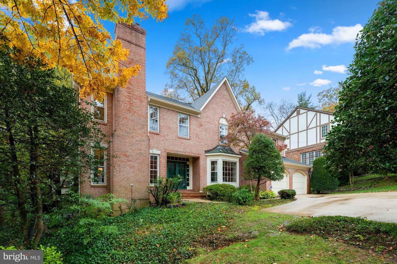 5512 Little Falls Road - Photo 1