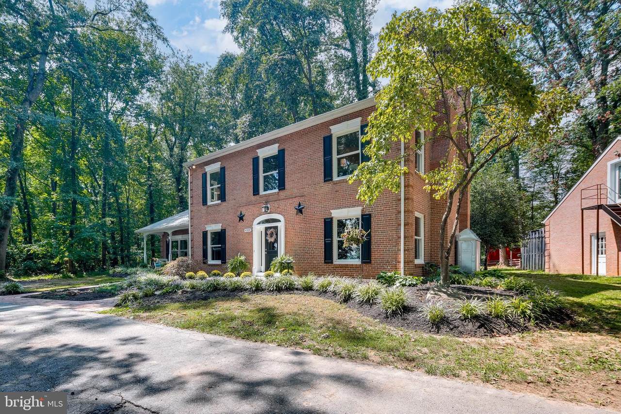 4300 Heritage Hill Lane - Photo 1