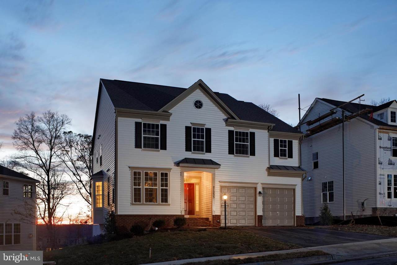 17904 Ridgewood Place - Photo 1