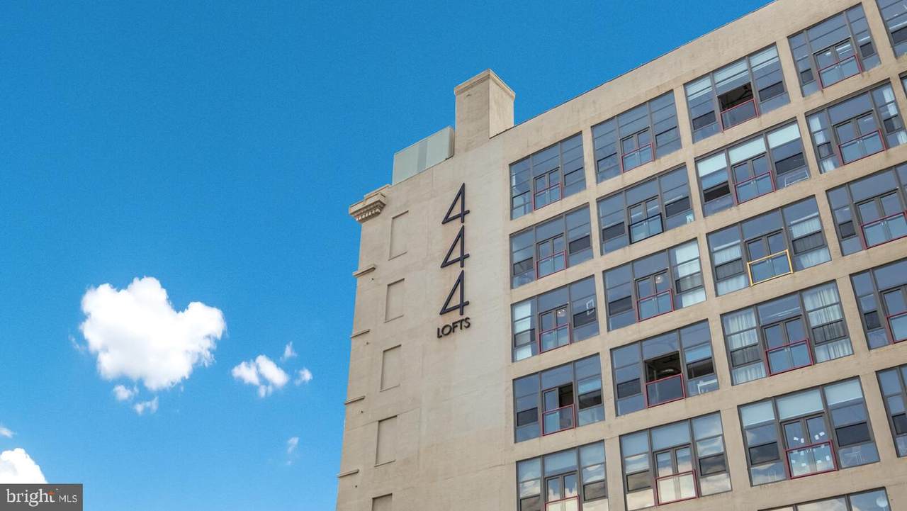 444 4TH Street - Photo 1