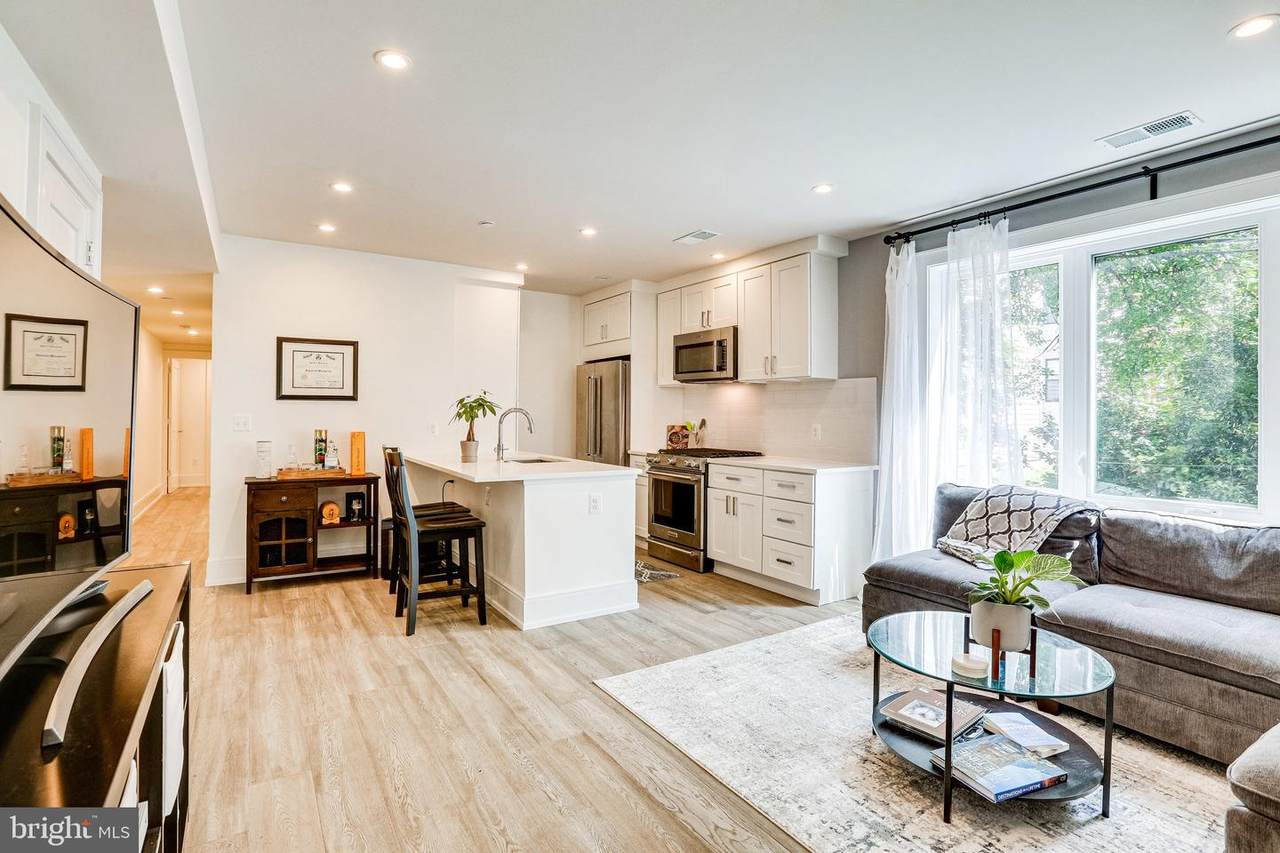 525 Park Road - Photo 1