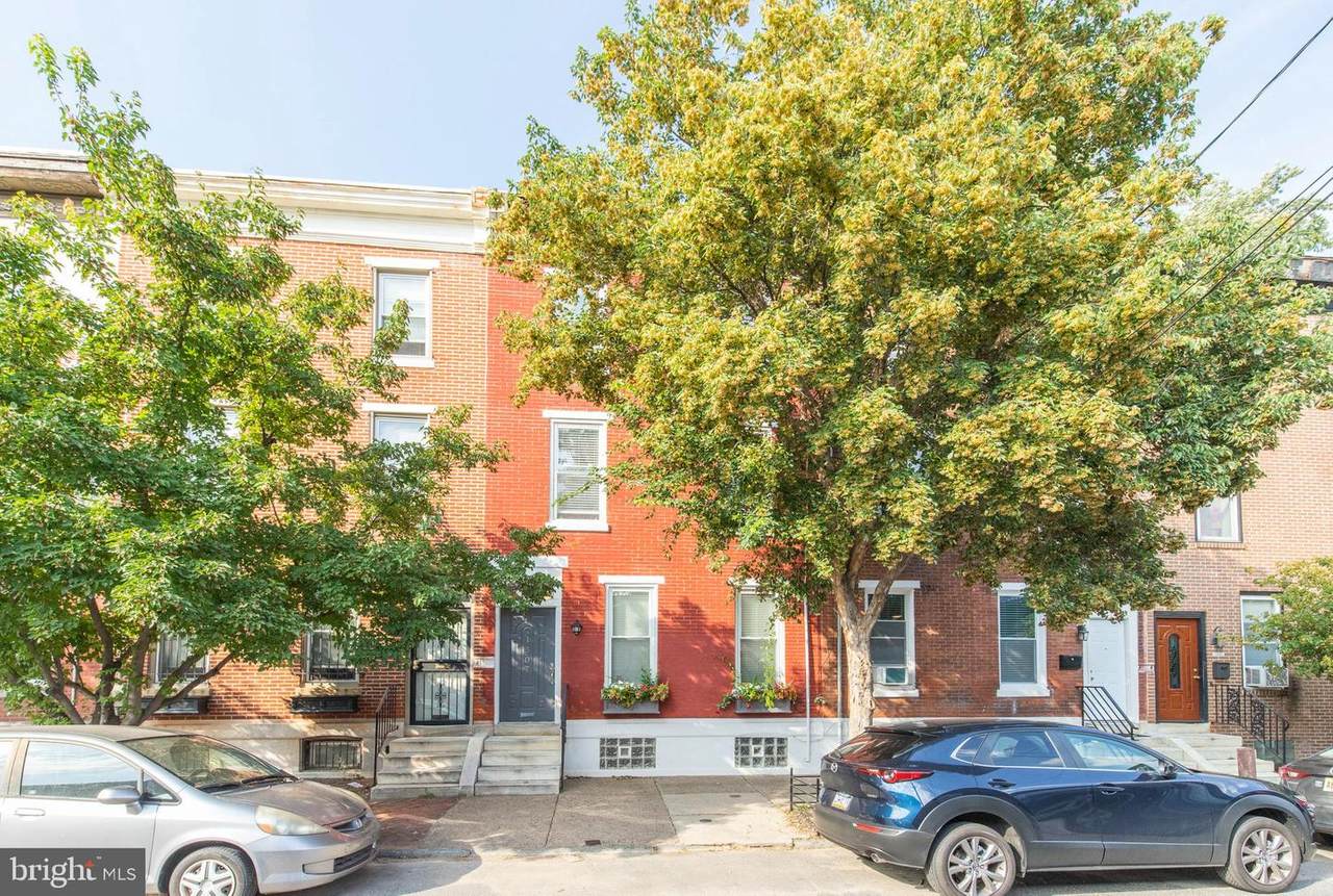 1507 Carpenter Street - Photo 1