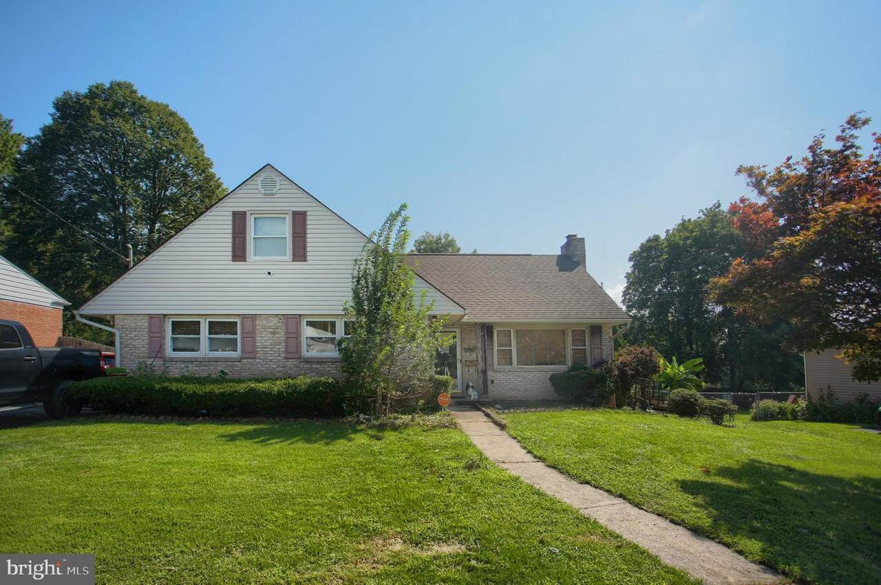 315 48TH Street - Photo 1