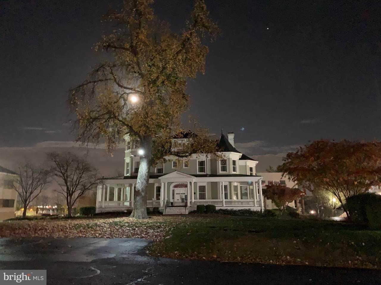 604 King Street - Photo 1