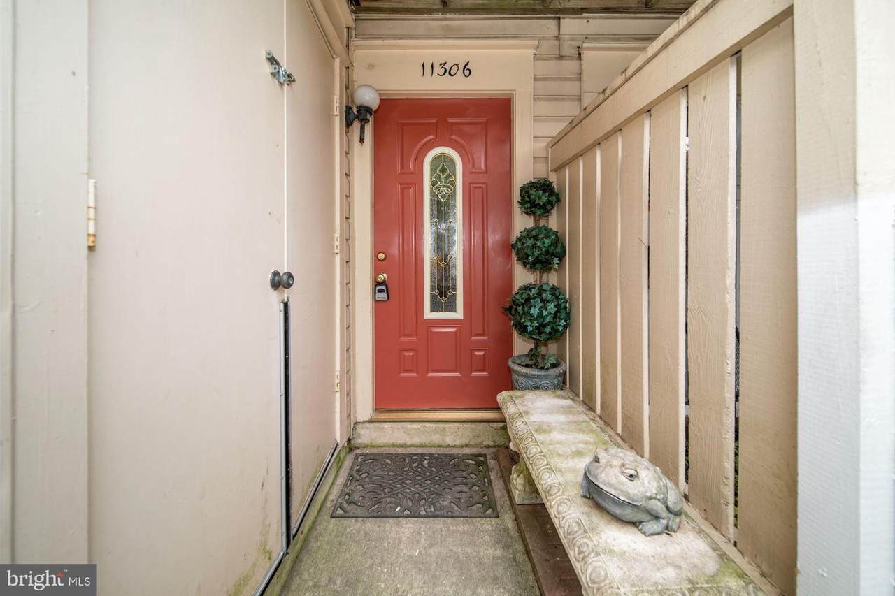 11306 Corinthian Court - Photo 1