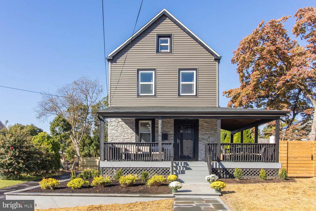 285 Roberts Avenue - Photo 1