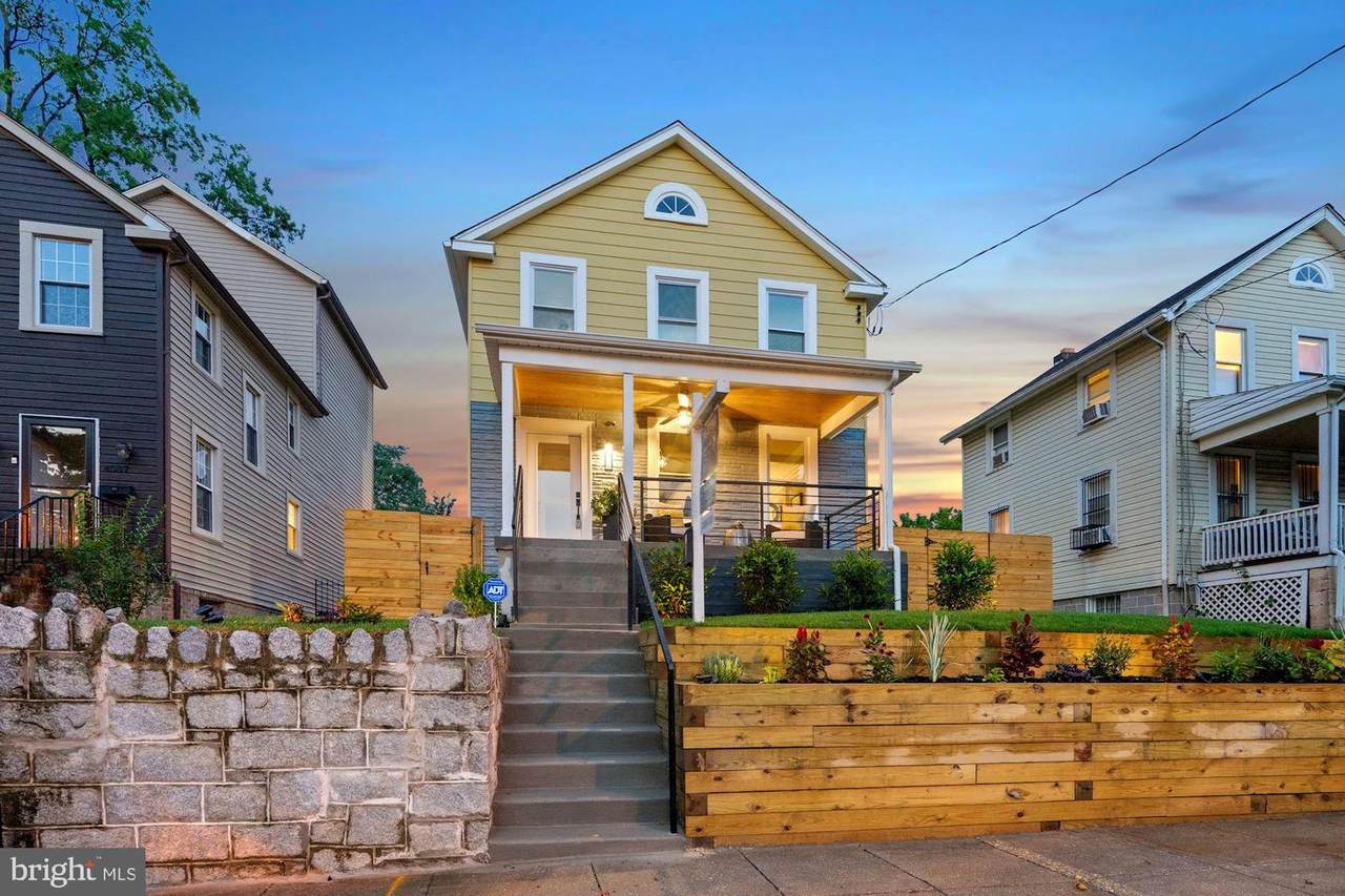 4033 22ND Street - Photo 1
