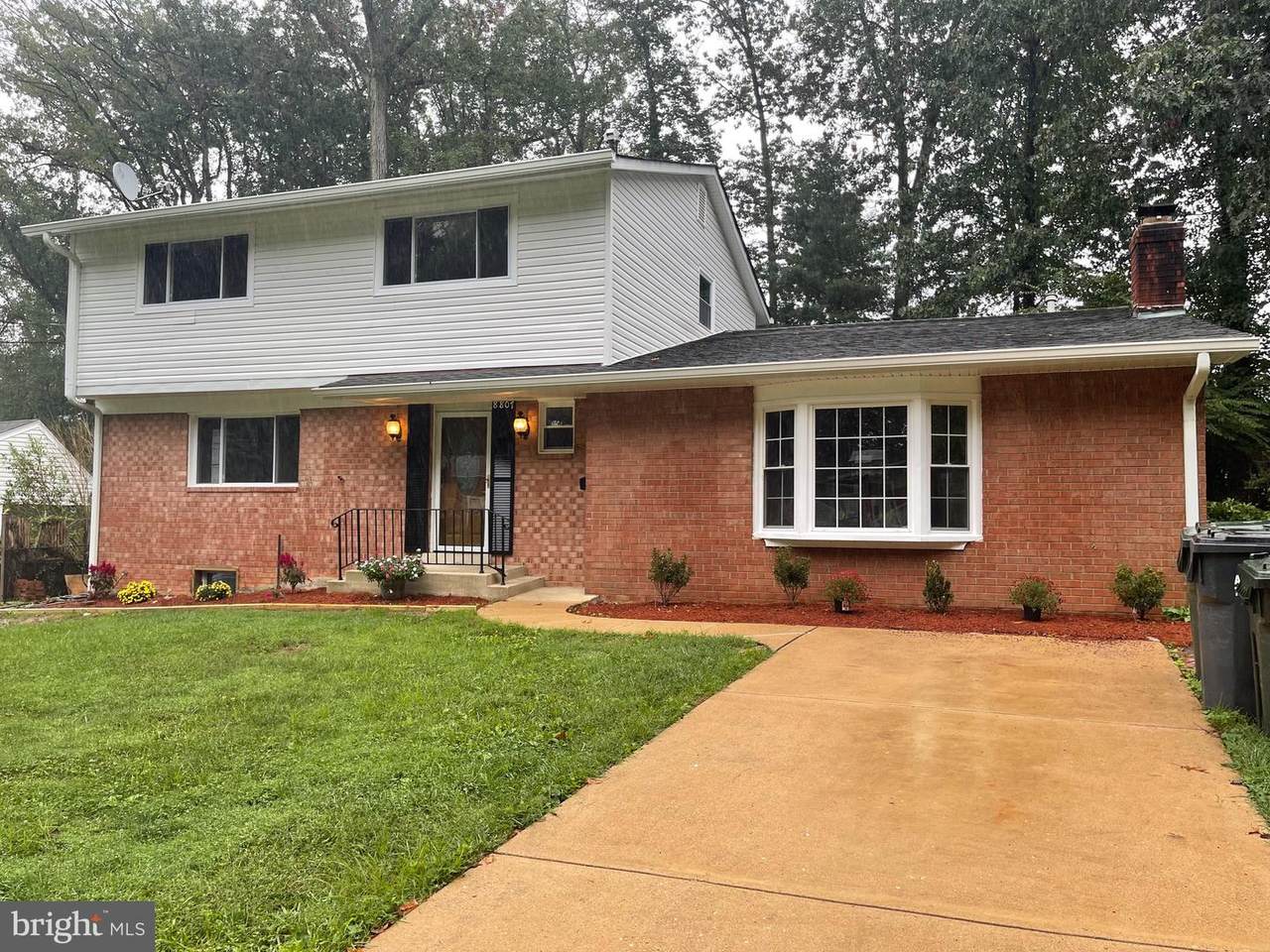 8807 Victoria Road - Photo 1