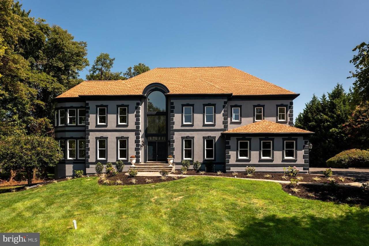 835 Seneca Road - Photo 1