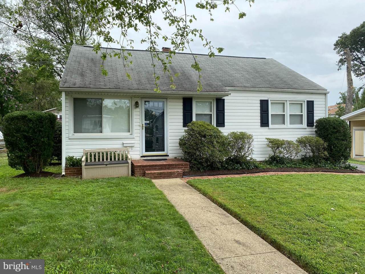 1934 Burfoot Street - Photo 1