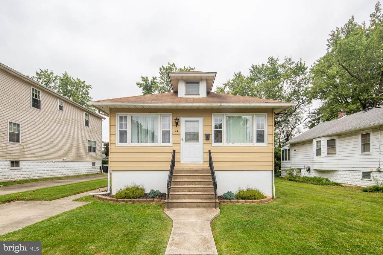 44 Terrace Avenue - Photo 1