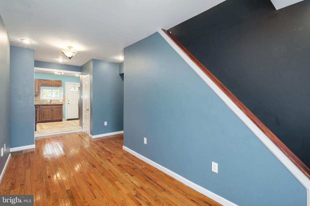 1844 Albert Street - Photo 1