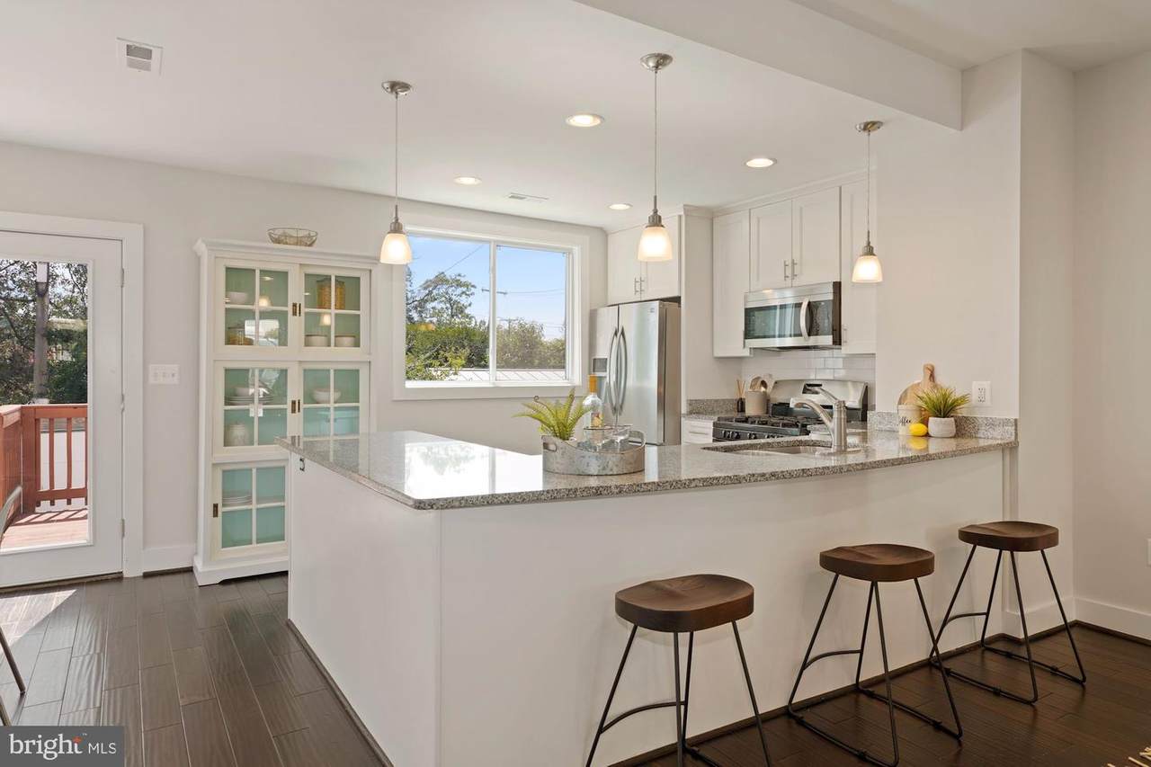 15 Evarts Street - Photo 1