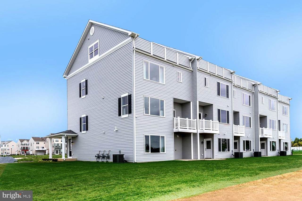 206 Jessica Lyn Ave - Photo 1