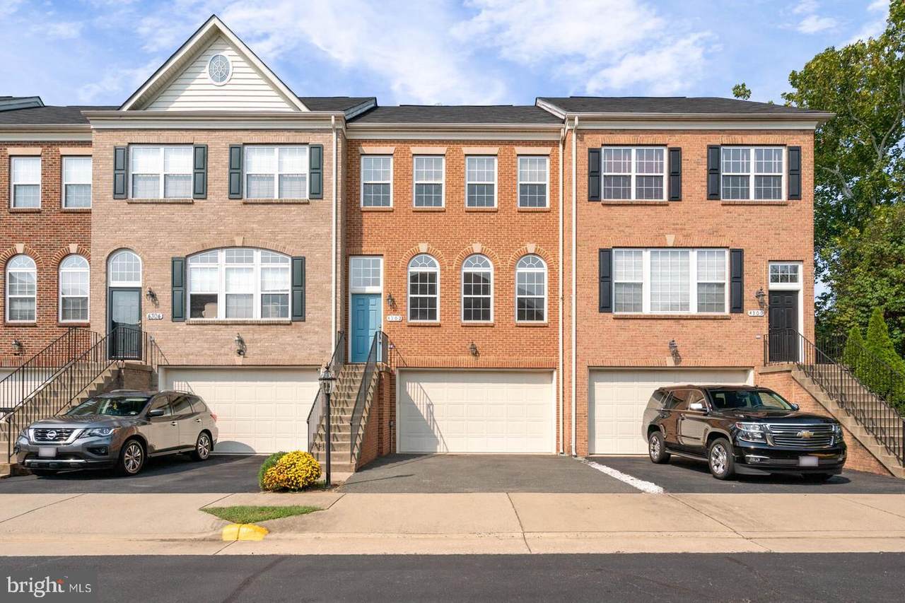 4302 Golden Gate Way - Photo 1