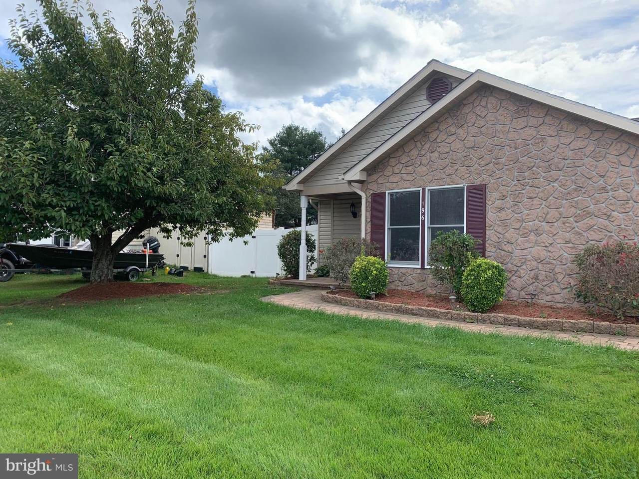 196 Queen Anne Drive - Photo 1