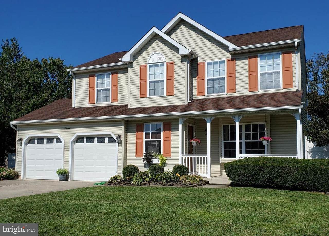 19 Briarwood Lane - Photo 1