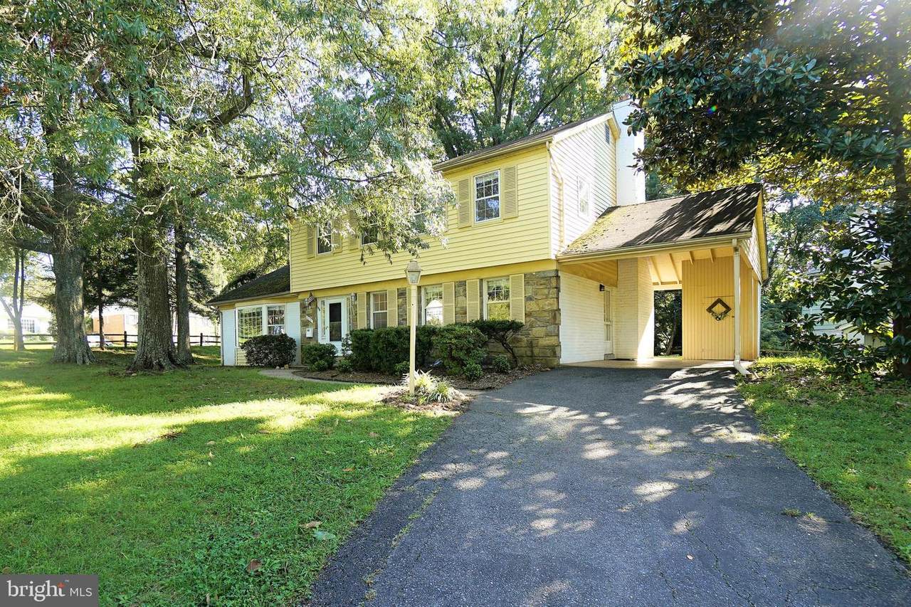 516 Nelson Street - Photo 1