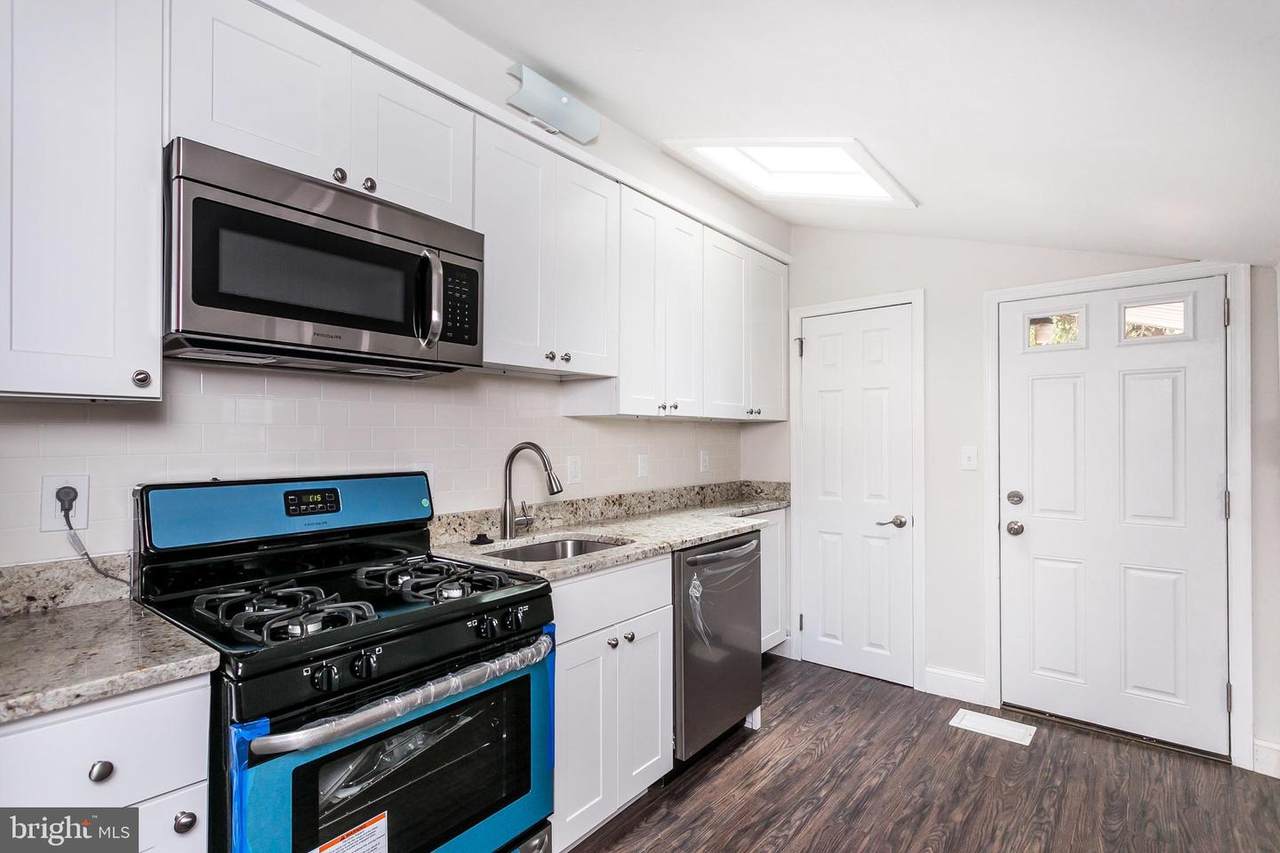 125 Schroeder Street - Photo 1