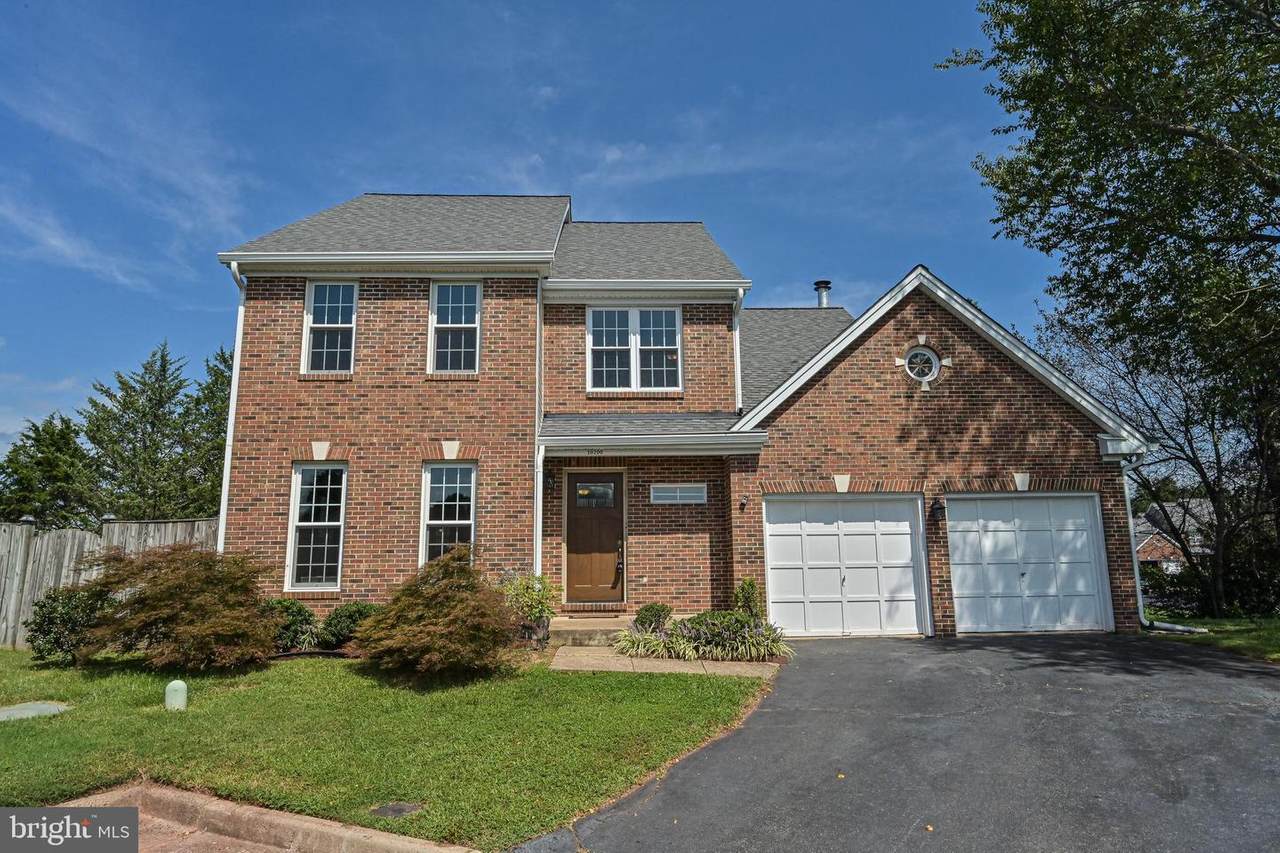 10200 Racquet Circle - Photo 1