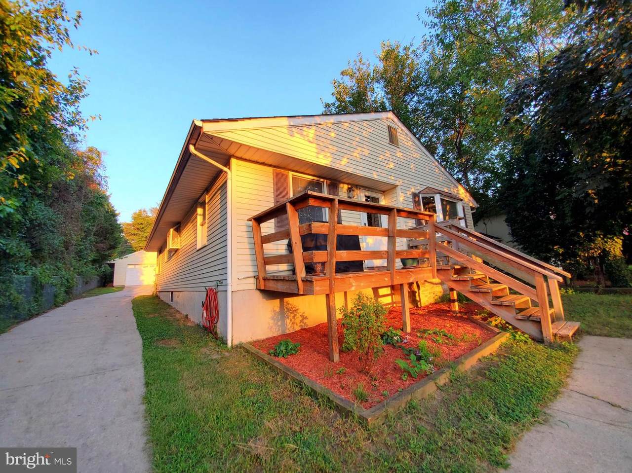 5227 Arbutus Avenue - Photo 1