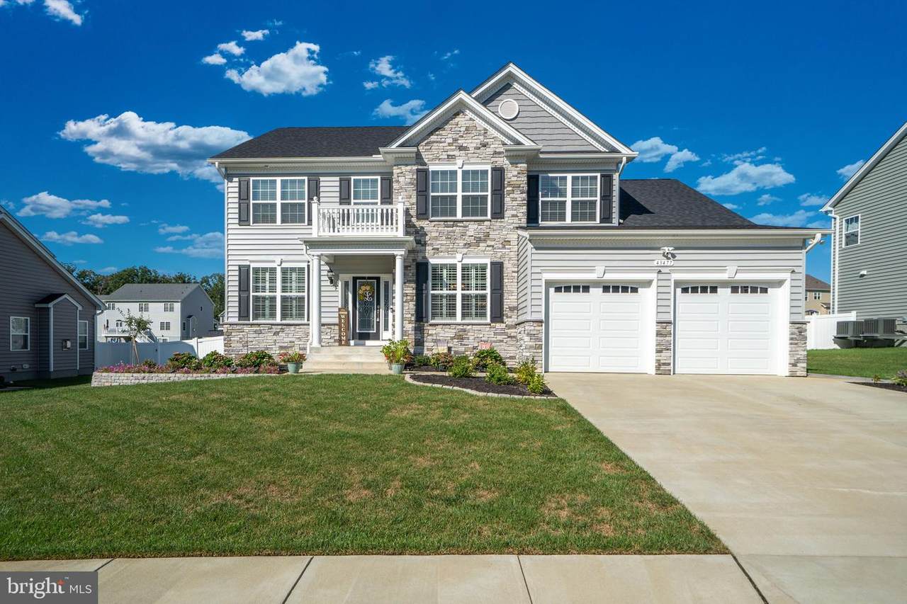43477 Greg Street - Photo 1